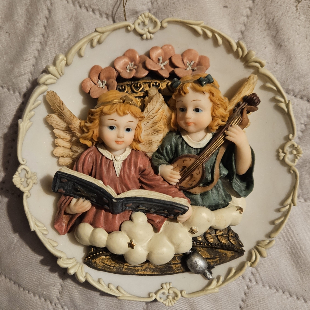 Angel Wall Plaque with Musical Theme